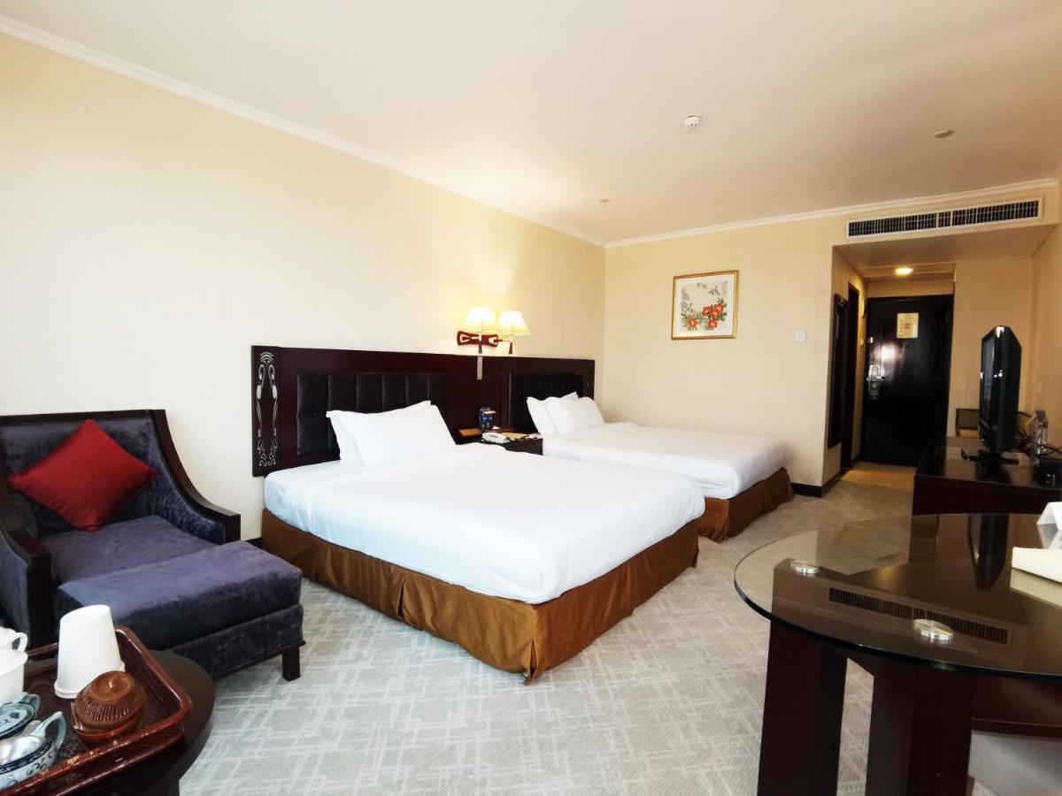 Majestic Hotel Guangzhou Exterior photo