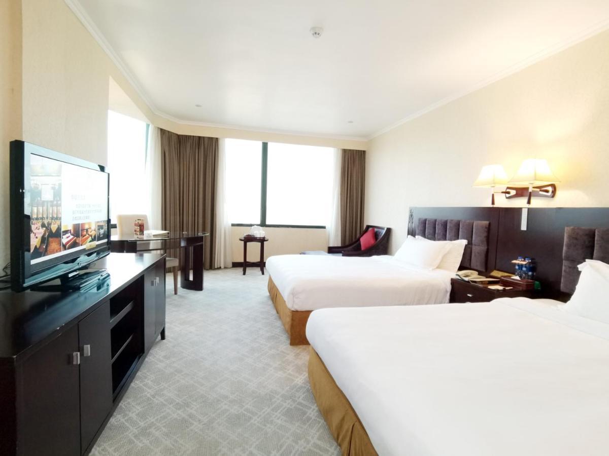 Majestic Hotel Guangzhou Exterior photo