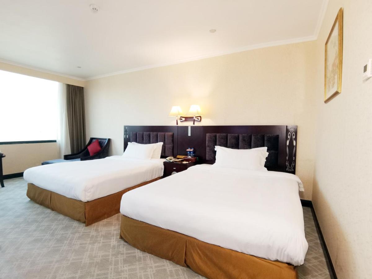 Majestic Hotel Guangzhou Exterior photo
