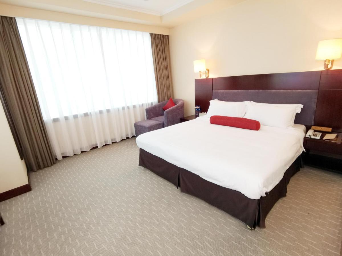 Majestic Hotel Guangzhou Exterior photo